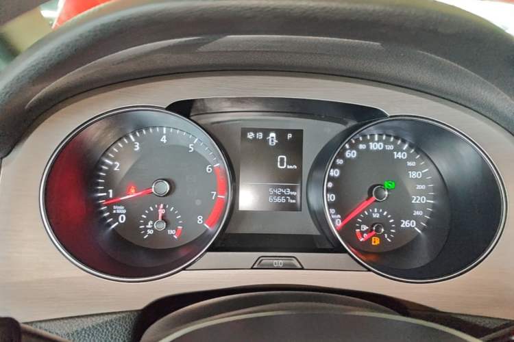Used Volkswagen Golf Sportsvan 2018 1.6L Automatic Comfort Model Instrument Cluster