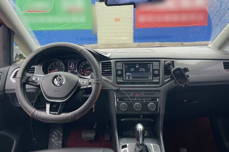 Used Volkswagen Golf Sportsvan 2018 230TSI Automatic Trend Edition Interior 1