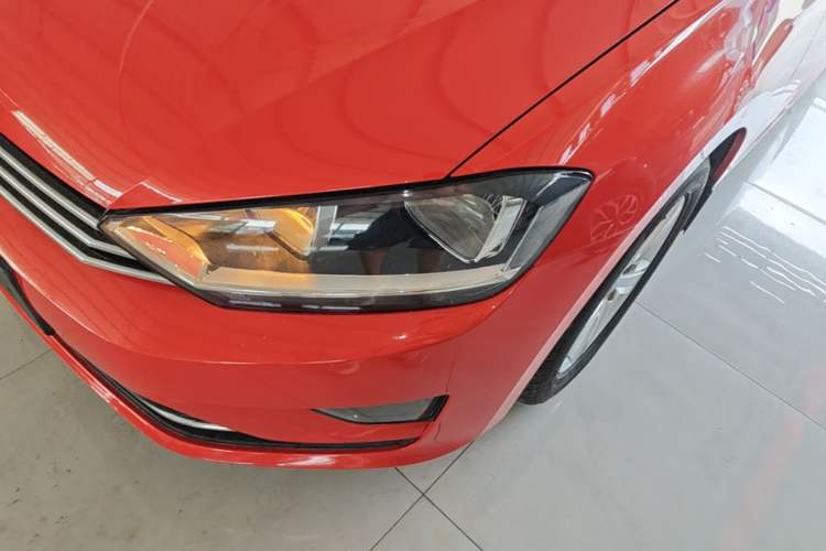Used Volkswagen Golf Sportsvan 2018 1.6L Automatic Comfort Model Left Front Headlight