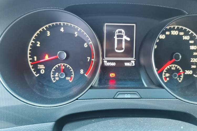 Used Volkswagen Golf Sportsvan 2018 230TSI Automatic Trend Edition Odometer Close Up