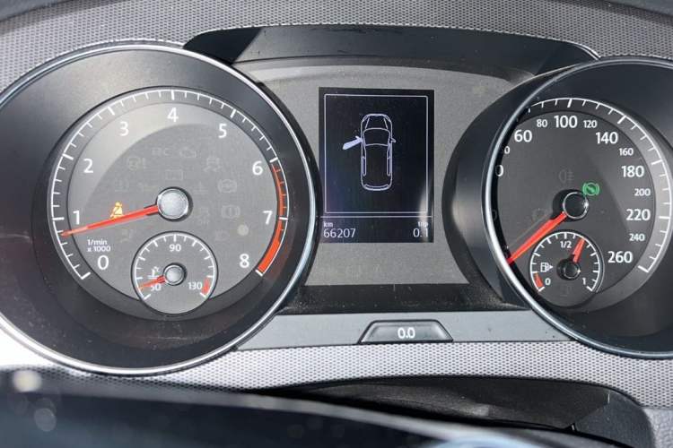 Used Volkswagen Golf Sportsvan 2018 230TSI Automatic Trend Edition Odometer Close Up