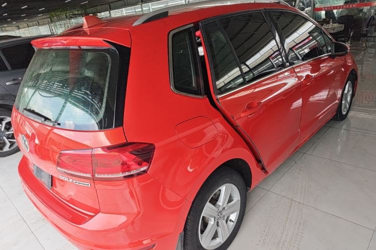Used Volkswagen Golf Sportsvan 2018 1.6L Automatic Comfort Model Rear Right 45 Deg