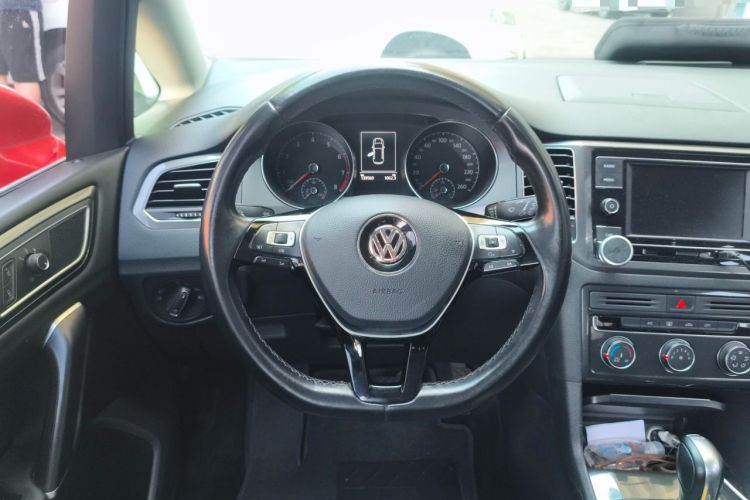 Used Volkswagen Golf Sportsvan 2018 230TSI Automatic Trend Edition Steering Wheel