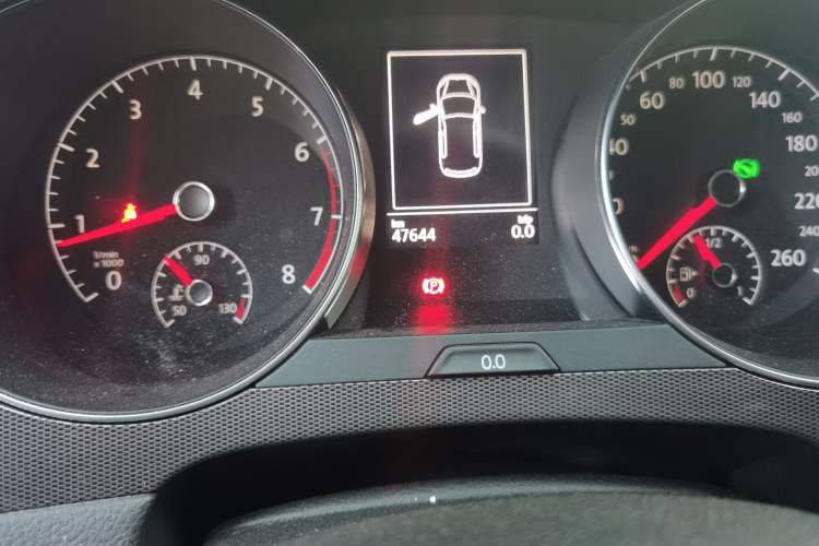 Used Volkswagen Golf Sportsvan 2018 230TSI Automatic Trend Edition Odometer Close Up