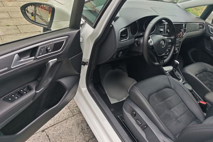Used Volkswagen Golf Sportsvan 2018 280TSI Automatic Luxury Model Driver Seat