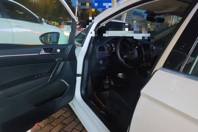 Used Volkswagen Golf Sportsvan 2018 280TSI Automatic Luxury Model Driver Seat