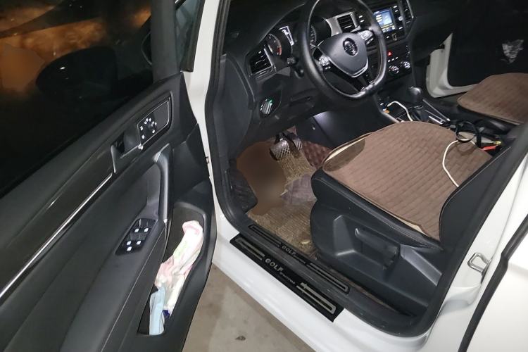 Used Volkswagen Golf Sportsvan 2018 230TSI Automatic Trend Edition Driver Seat