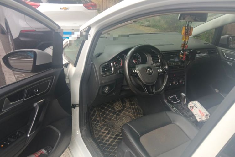 Used Volkswagen Golf Sportsvan 2018 230TSI Automatic Trend Edition Driver Seat