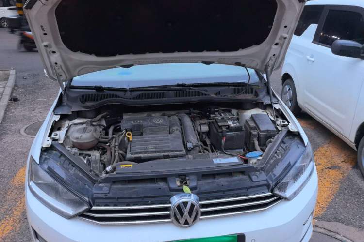 Used Volkswagen Golf Sportsvan 2018 280TSI Automatic Luxury Model Engine Bay