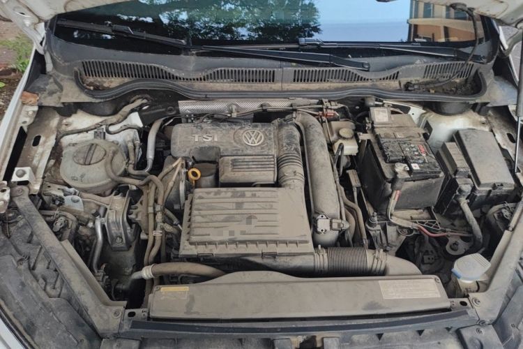 Used Volkswagen Golf Sportsvan 2018 230TSI Automatic Trend Edition Engine Bay