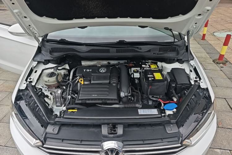 Used Volkswagen Golf Sportsvan 2018 280TSI Automatic Luxury Model Engine Bay