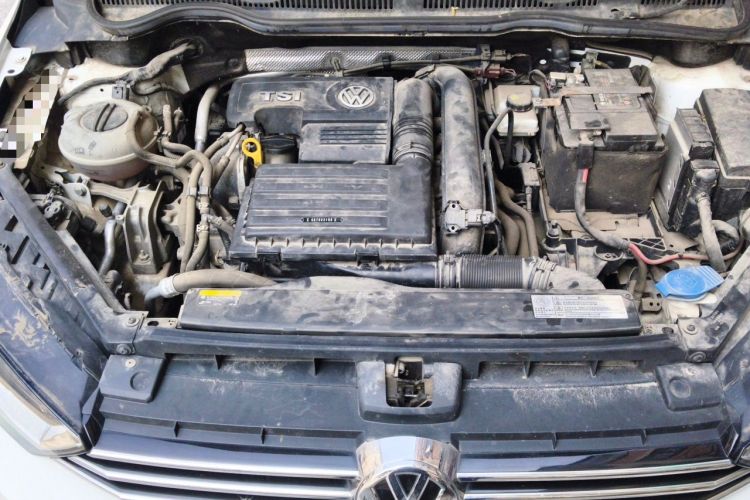 Used Volkswagen Golf Sportsvan 2018 230TSI Automatic Trend Edition Engine Bay