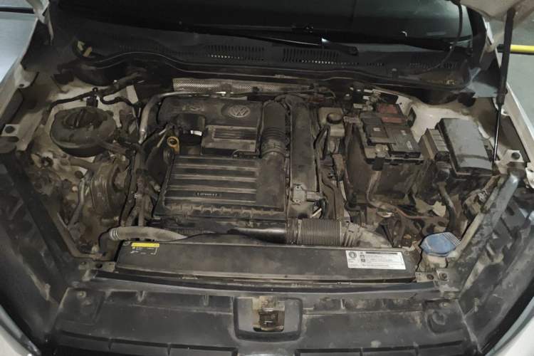 Used Volkswagen Golf Sportsvan 2018 230TSI Automatic Luxury Model Engine Bay