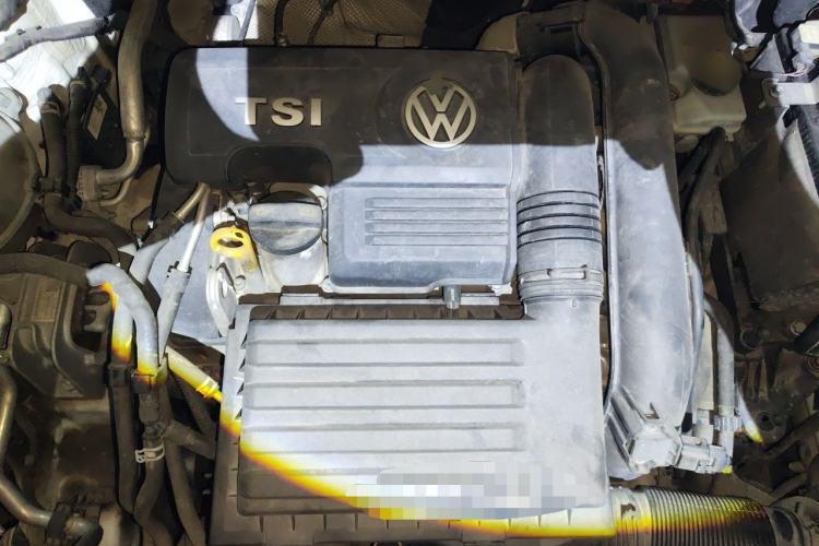 Used Volkswagen Golf Sportsvan 2018 230TSI Automatic Trend Edition Engine Bay