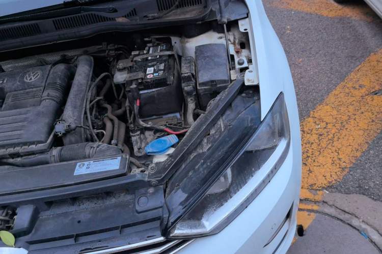 Used Volkswagen Golf Sportsvan 2018 280TSI Automatic Luxury Model Engine Bay Left