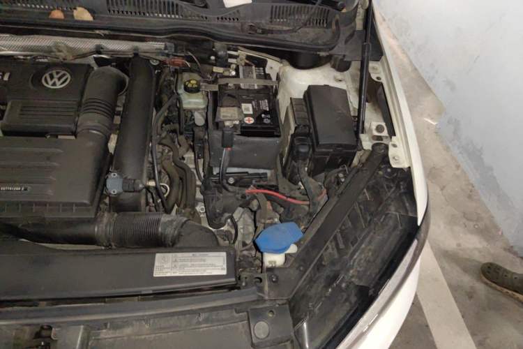 Used Volkswagen Golf Sportsvan 2018 230TSI Automatic Trend Edition Engine Bay Left