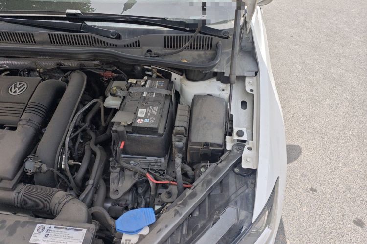 Used Volkswagen Golf Sportsvan 2018 230TSI Automatic Luxury Model Engine Bay Left