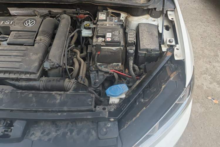 Used Volkswagen Golf Sportsvan 2018 230TSI Automatic Luxury Model Engine Bay Left