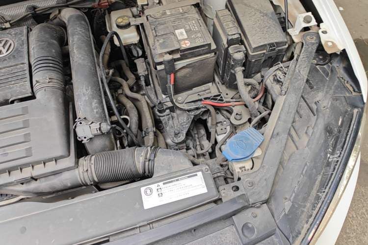 Used Volkswagen Golf Sportsvan 2018 280TSI Automatic Luxury Model Engine Bay Left