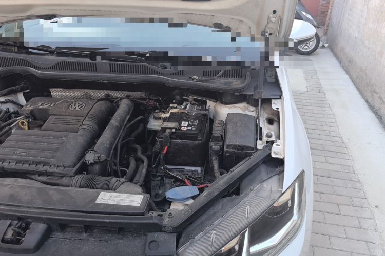Used Volkswagen Golf Sportsvan 2018 230TSI Automatic Trend Edition Engine Bay Left