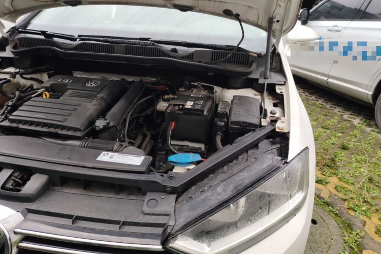 Used Volkswagen Golf Sportsvan 2018 230TSI Automatic Trend Edition Engine Bay Left