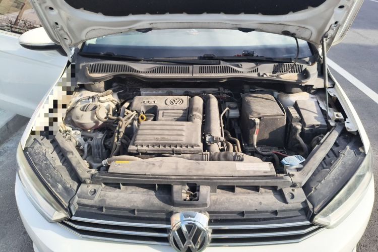 Used Volkswagen Golf Sportsvan 2018 230TSI Automatic Trend Edition Engine Bay