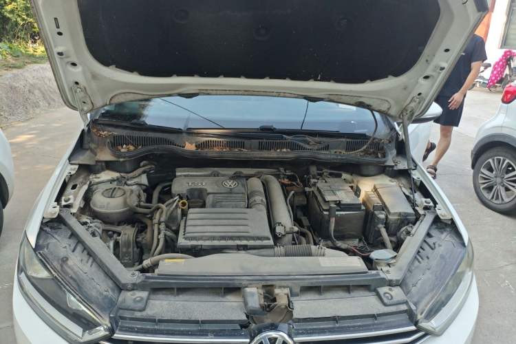 Used Volkswagen Golf Sportsvan 2018 230TSI Automatic Trend Edition Engine Bay