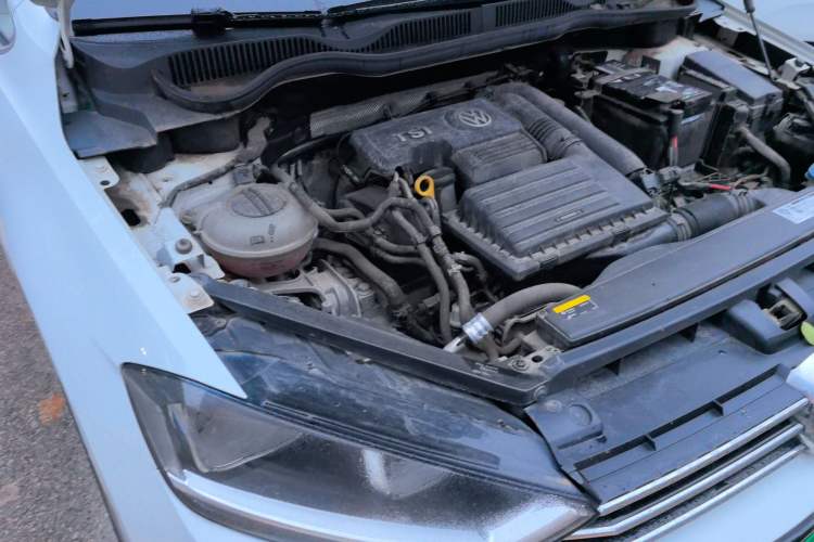 Used Volkswagen Golf Sportsvan 2018 280TSI Automatic Luxury Model Engine Bay Right