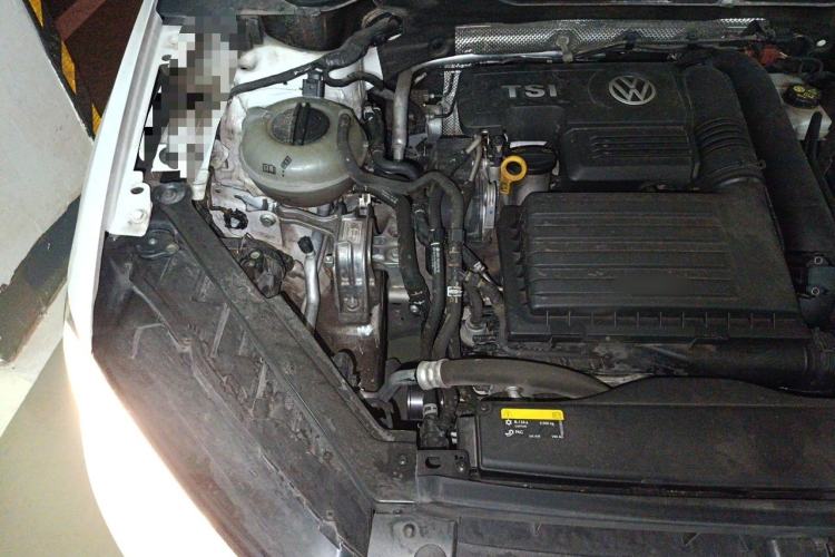 Used Volkswagen Golf Sportsvan 2018 230TSI Automatic Trend Edition Engine Bay Right