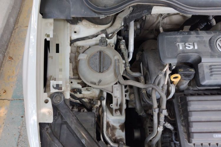 Used Volkswagen Golf Sportsvan 2018 230TSI Automatic Trend Edition Engine Bay Right