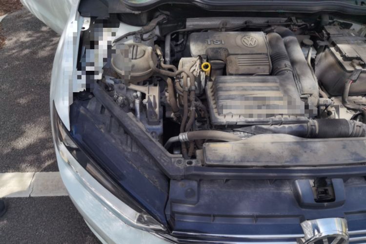 Used Volkswagen Golf Sportsvan 2018 230TSI Automatic Trend Edition Engine Bay Right