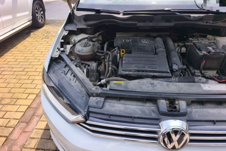 Used Volkswagen Golf Sportsvan 2018 230TSI Automatic Luxury Model Engine Bay Right