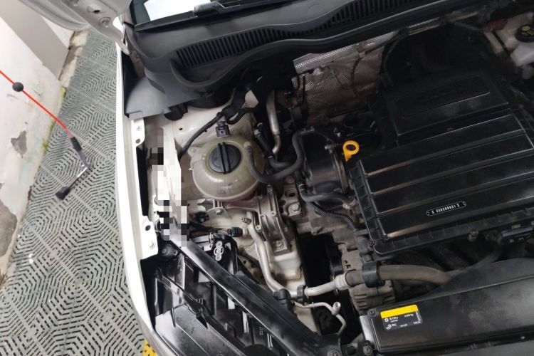 Used Volkswagen Golf Sportsvan 2018 1.6L Automatic Comfort Model Engine Bay Right