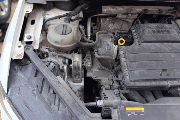 Used Volkswagen Golf Sportsvan 2018 1.6L Automatic Comfort Model Engine Bay Right