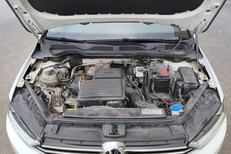 Used Volkswagen Golf Sportsvan 2018 1.6L Automatic Comfort Model Engine Bay