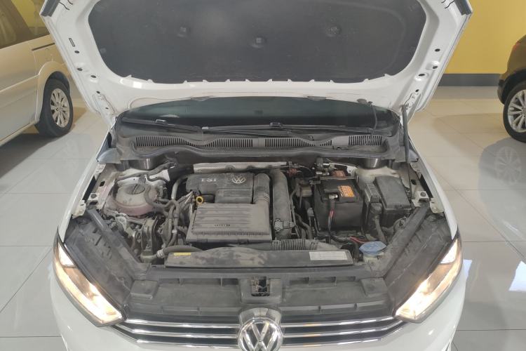 Used Volkswagen Golf Sportsvan 2018 230TSI Automatic Trend Edition Engine Bay