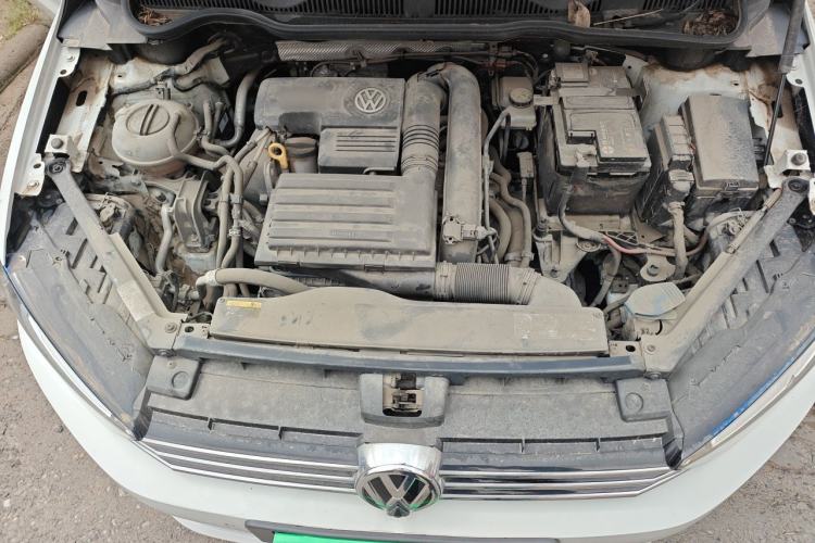 Used Volkswagen Golf Sportsvan 2018 230TSI Automatic Trend Edition Engine Bay