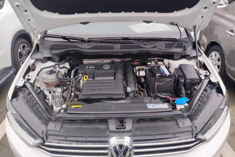 Used Volkswagen Golf Sportsvan 2018 230TSI Automatic Luxury Model Engine Bay