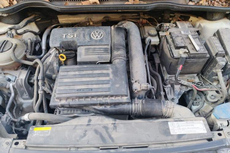 Used Volkswagen Golf Sportsvan 2018 230TSI Automatic Luxury Model Engine Bay