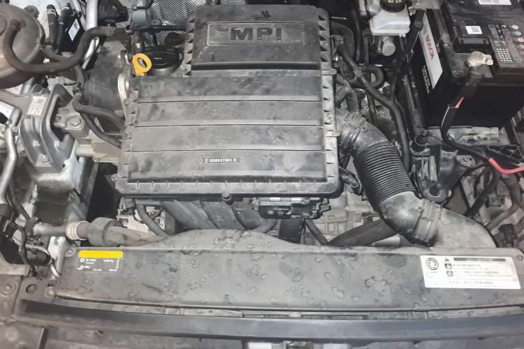 Used Volkswagen Golf Sportsvan 2018 1.6L Automatic Comfort Model Engine Bay
