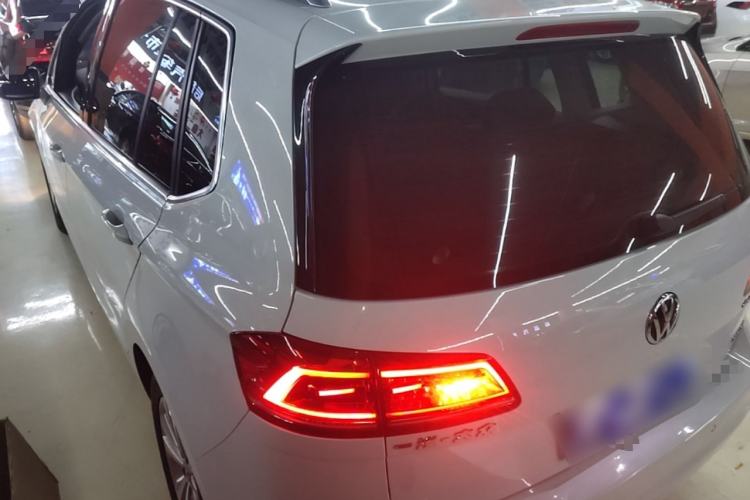 Used Volkswagen Golf Sportsvan 2018 230TSI Automatic Trend Edition Exterior 2