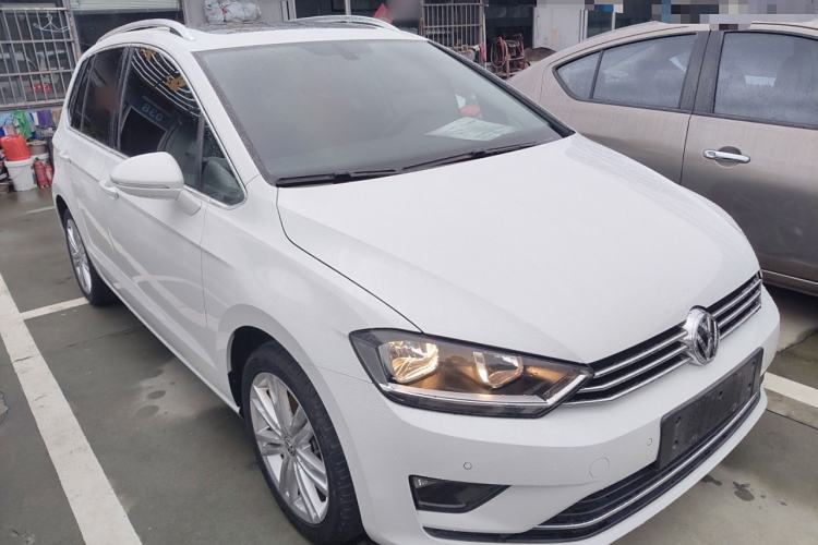 Used Volkswagen Golf Sportsvan 2018 230TSI Automatic Luxury Model Exterior 2