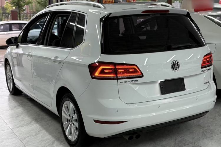 Used Volkswagen Golf Sportsvan 2018 230TSI Automatic Trend Edition Exterior 3