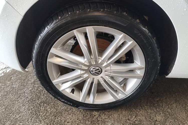 Used Volkswagen Golf Sportsvan 2018 230TSI Automatic Luxury Model Exterior 5