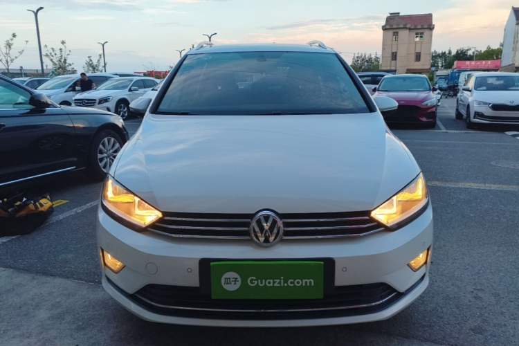 Used Volkswagen Golf Sportsvan 2018 230TSI Automatic Trend Edition Front