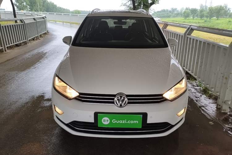 Used Volkswagen Golf Sportsvan 2018 230TSI Automatic Luxury Model Front