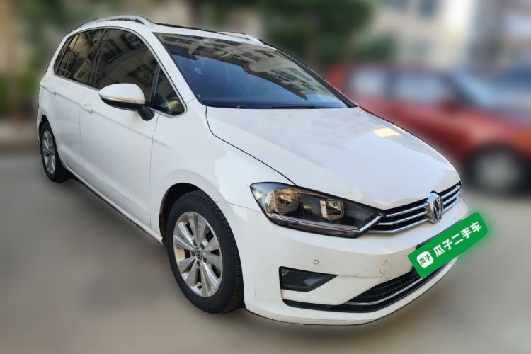 Used Volkswagen Golf Sportsvan 2018 230TSI Automatic Trend Edition Front Right 45 Deg