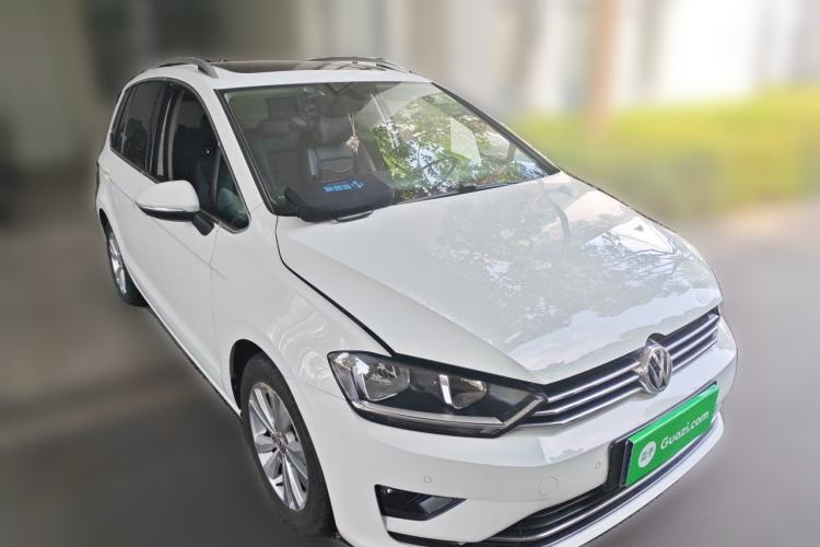 Used Volkswagen Golf Sportsvan 2018 230TSI Automatic Trend Edition Front Right 45 Deg