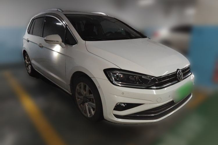 Used Volkswagen Golf Sportsvan 2018 280TSI Automatic Flagship Model Front Right 45 Deg