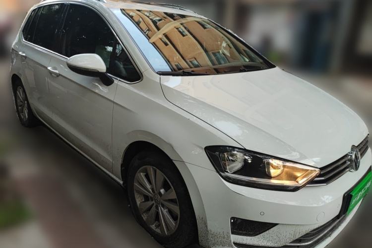 Used Volkswagen Golf Sportsvan 2018 230TSI Automatic Trend Edition Front Right 45 Deg